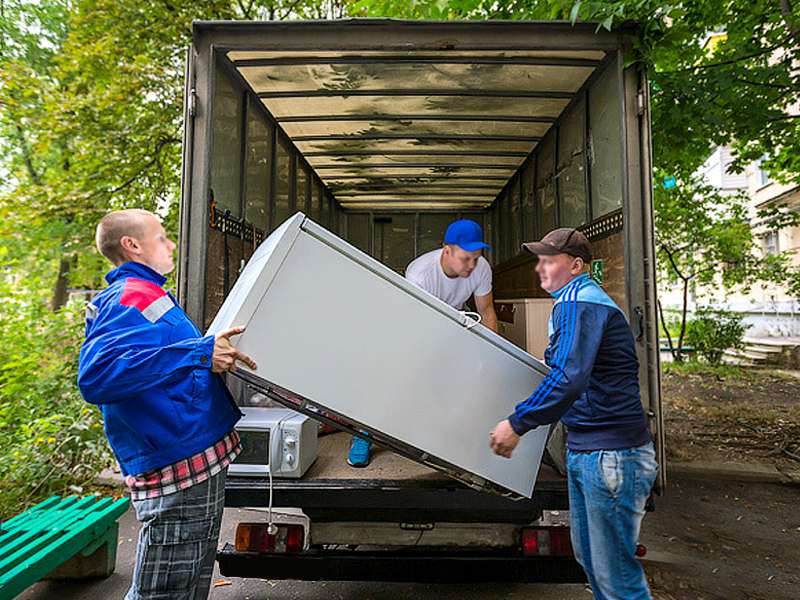 Заказ грузового автомобиля для транспортировки мебели : Холодильник однокамерный из Волжска в Юморга